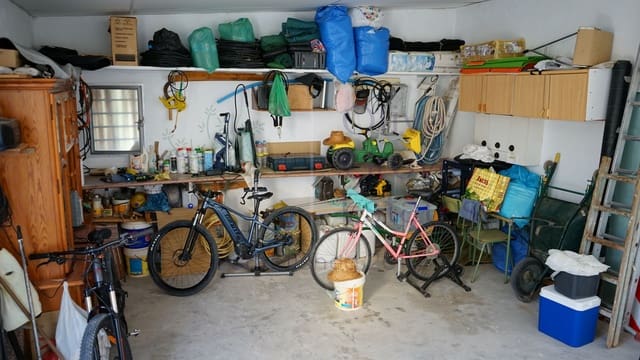 4 bedroom Villa for sale in Caudete - € 209,900 (Ref: 9654309)