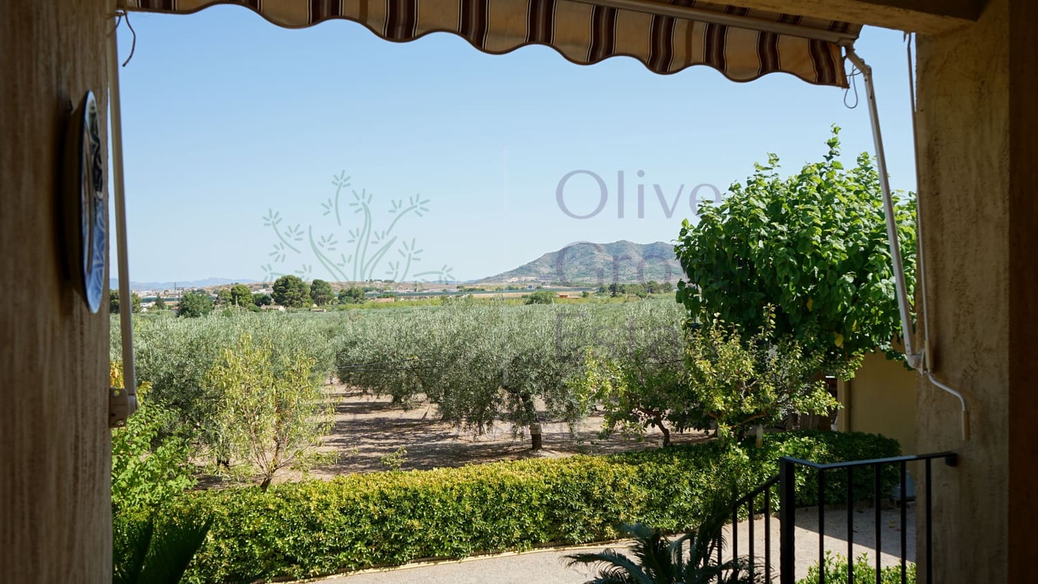 4 bedroom Villa for sale in Caudete - € 209,900 (Ref: 9654309)