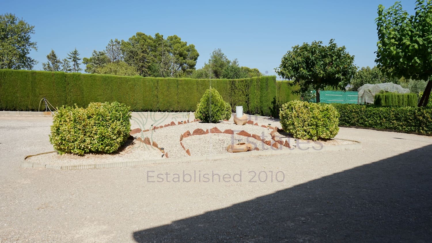 4 bedroom Villa for sale in Caudete - € 209,900 (Ref: 9654309)