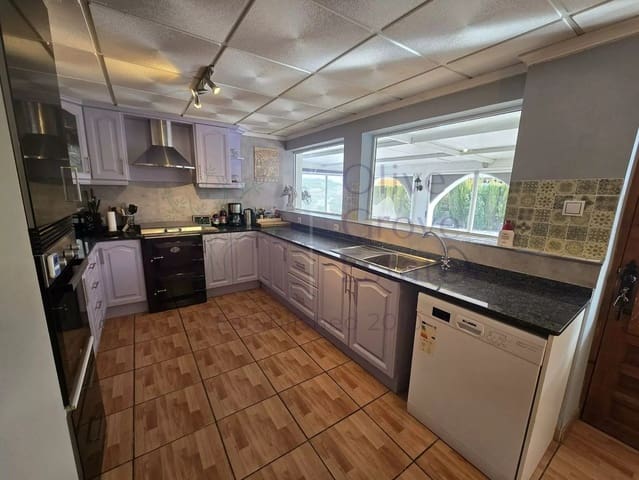 5 sovrum Finca/Hus på landet till salu i Villena med pool - 330 000 € (Ref: 9654310)