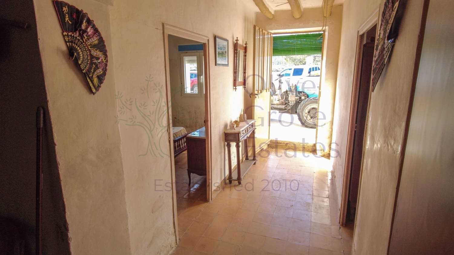 5 bedroom Finca/Country House for sale in Yecla - € 129,995 (Ref: 9715593)
