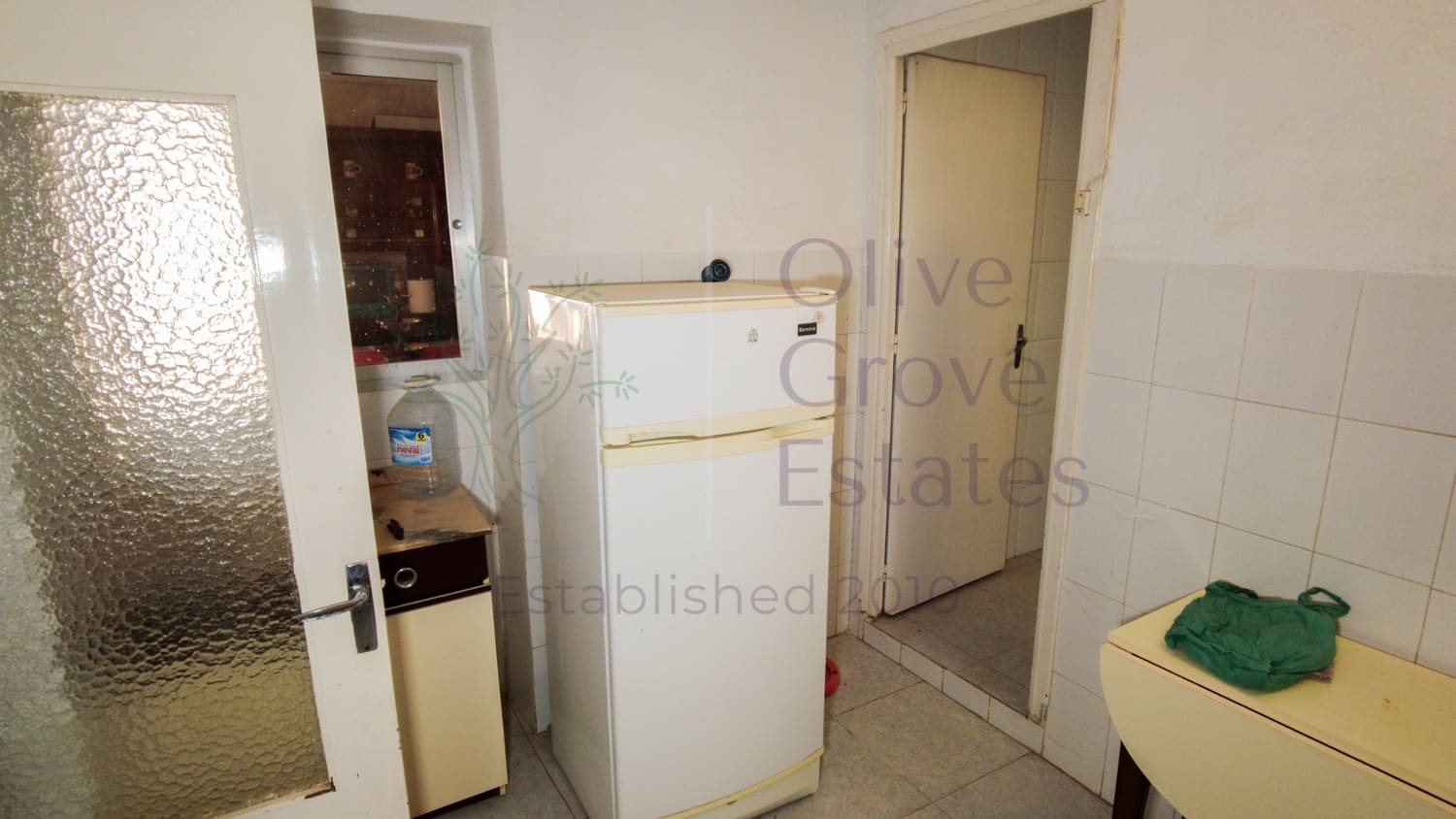 5 bedroom Finca/Country House for sale in Yecla - € 129,995 (Ref: 9715593)