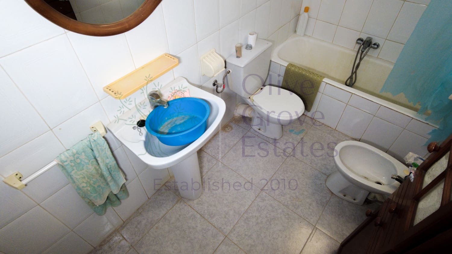 5 bedroom Finca/Country House for sale in Yecla - € 129,995 (Ref: 9715593)