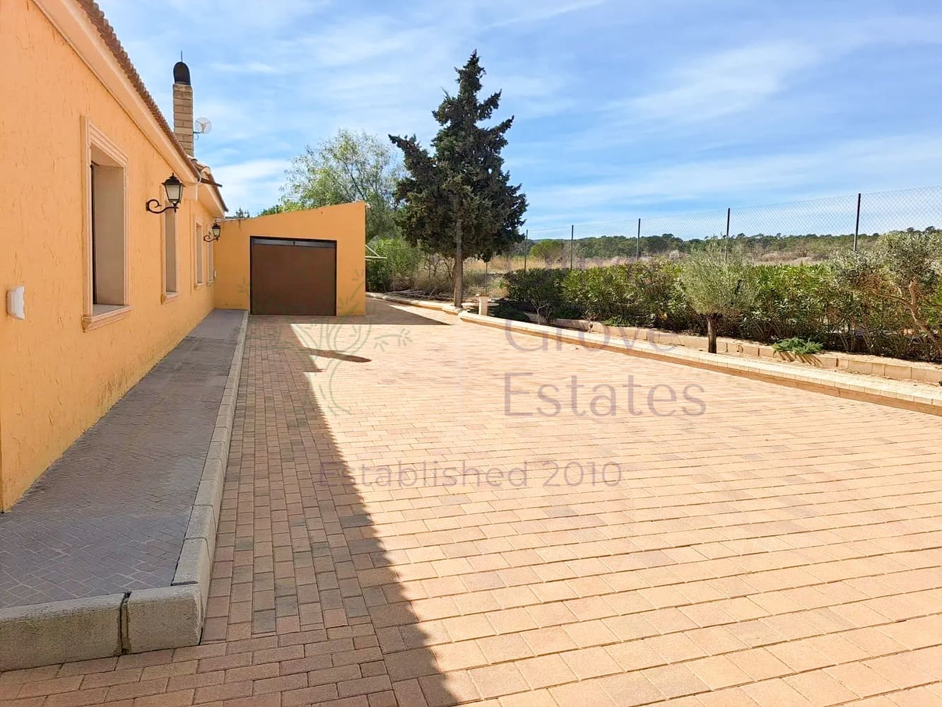 6 slaapkamer Villa te koop in Salinas - € 950.000 (Ref: 9727507)