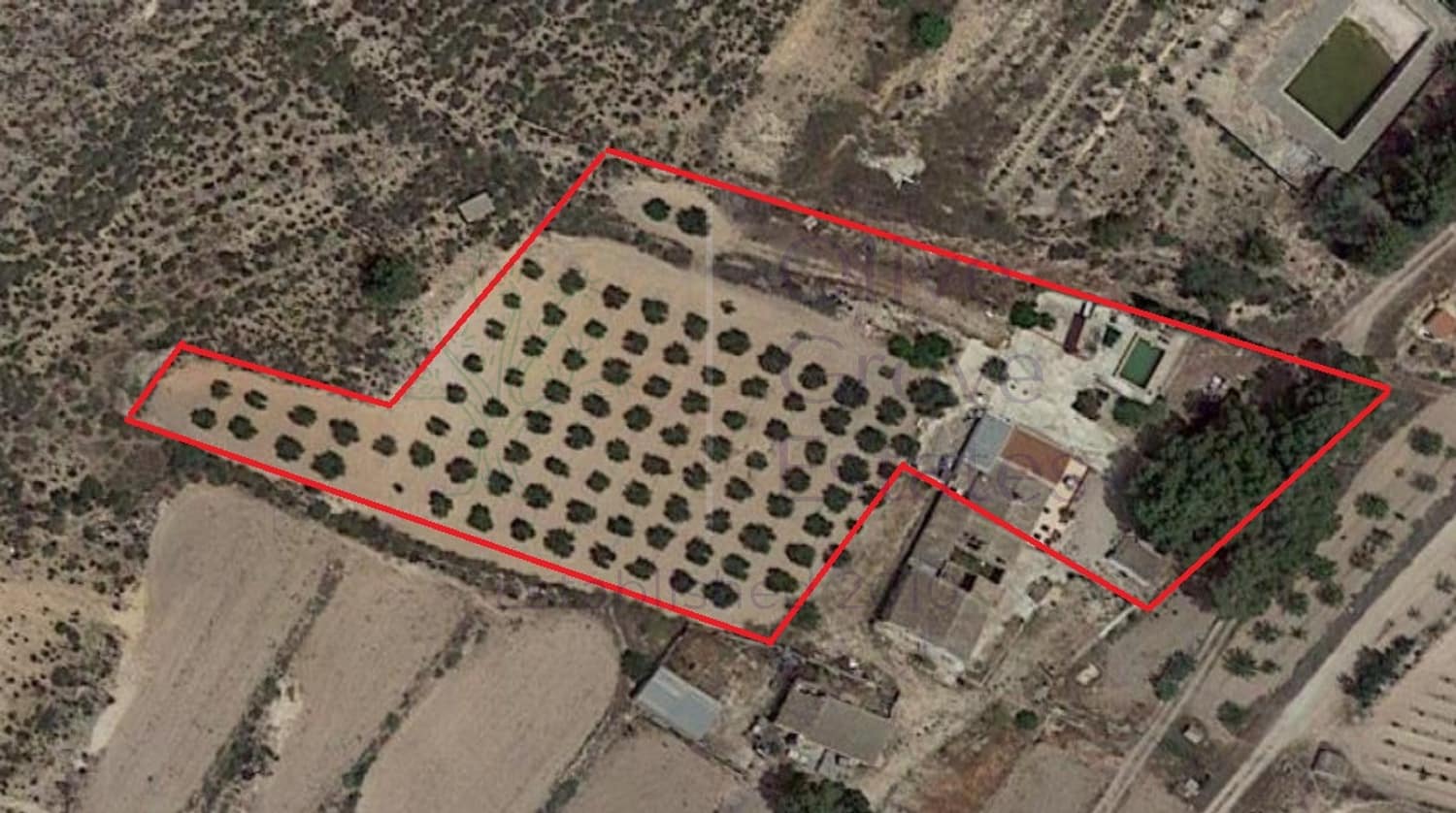 4 soveværelse Villa til salg i Yecla med swimmingpool garage - € 159.995 (Ref: 9733378)