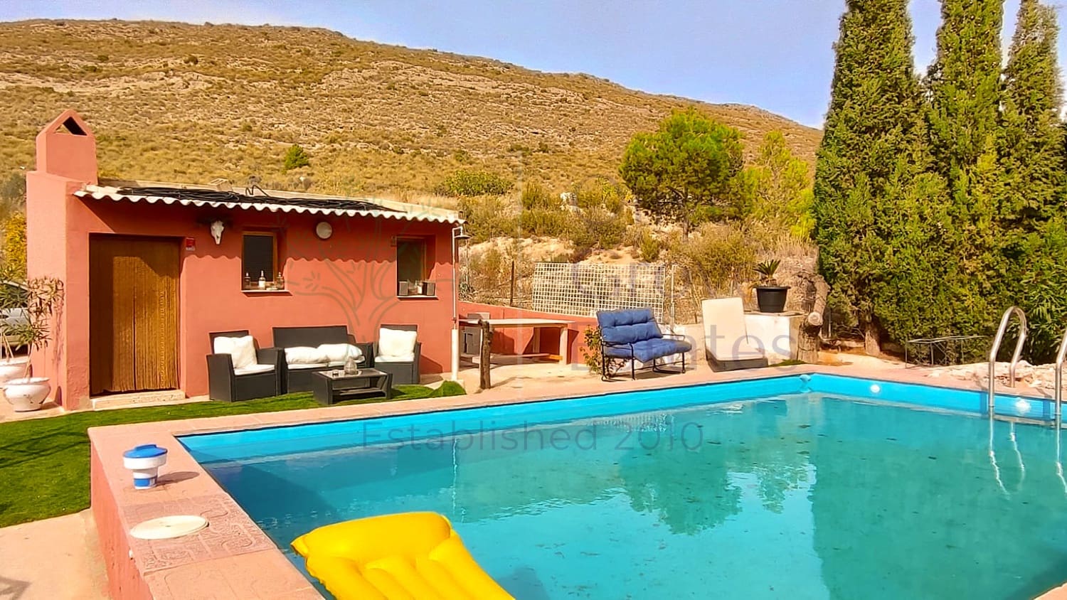 4 soveværelse Villa til salg i Yecla med swimmingpool garage - € 159.995 (Ref: 9733378)