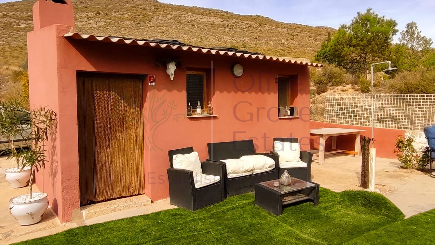 4 soveværelse Villa til salg i Yecla med swimmingpool garage - € 159.995 (Ref: 9733378)