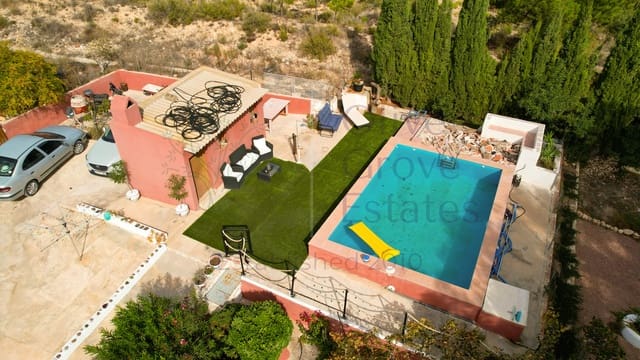 4 soveværelse Villa til salg i Yecla med swimmingpool garage - € 159.995 (Ref: 9733378)