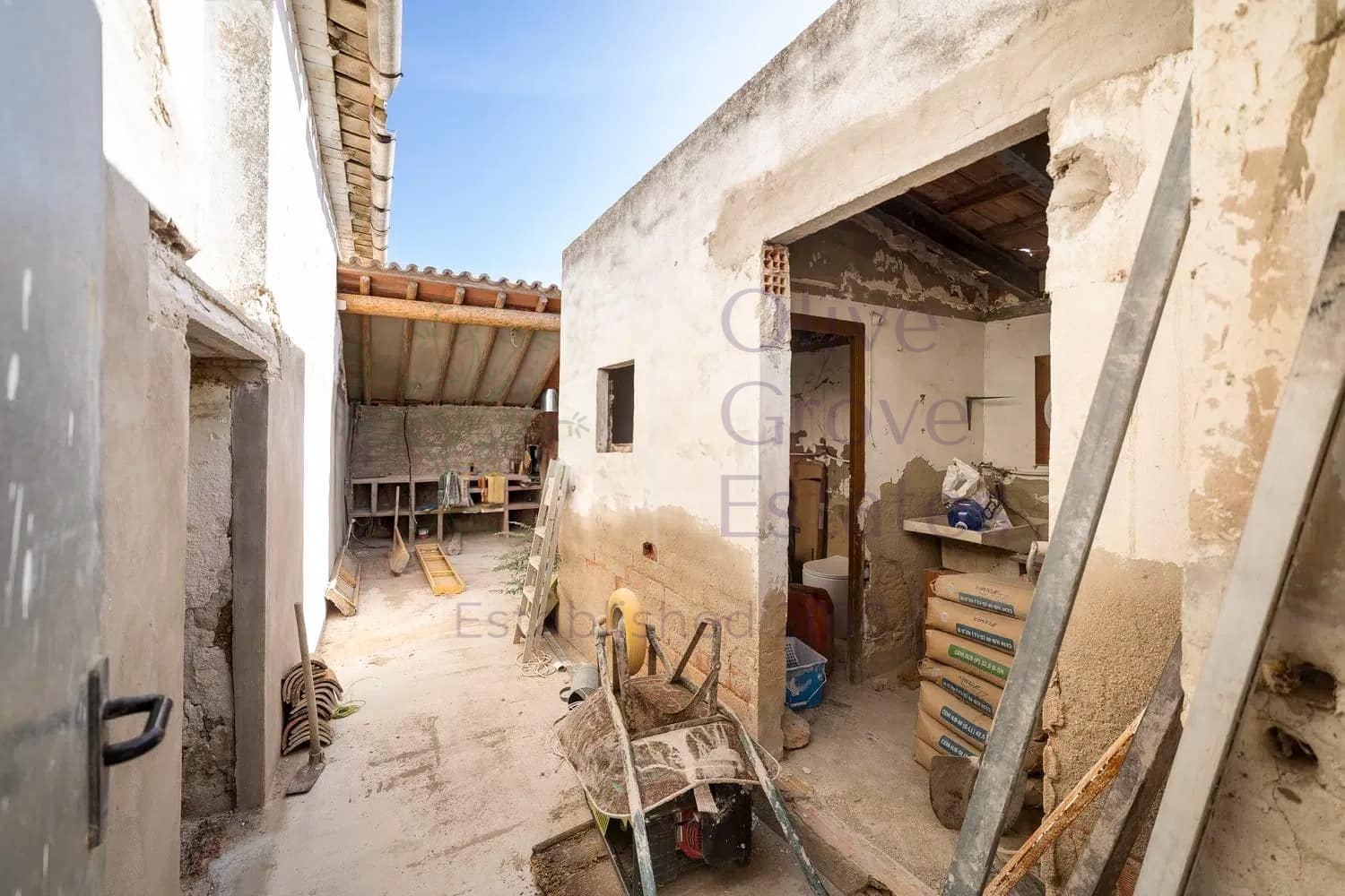 5 soveværelse Finca/Landehus til salg i Elda - € 150.000 (Ref: 9736118)