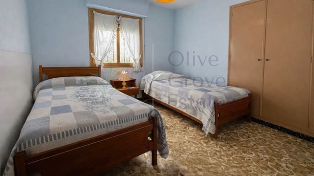 4 sovrum Finca/Hus på landet till salu i Onil - 189 995 € (Ref: 9746715)