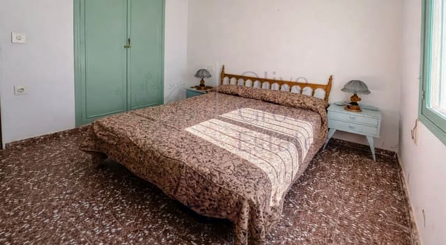 4 sovrum Finca/Hus på landet till salu i Onil - 189 995 € (Ref: 9746715)