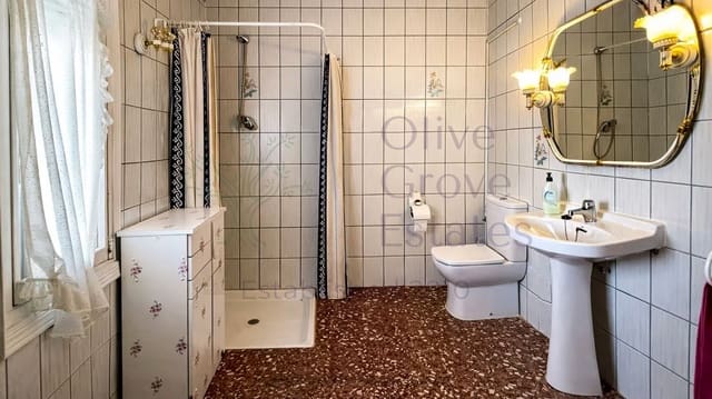 4 sovrum Finca/Hus på landet till salu i Onil - 189 995 € (Ref: 9746715)