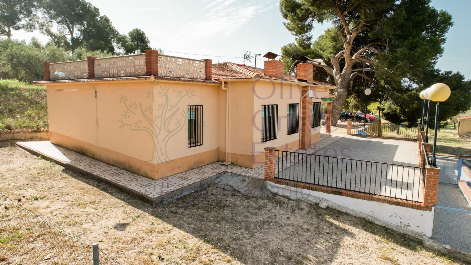 4 sovrum Finca/Hus på landet till salu i Onil - 189 995 € (Ref: 9746715)