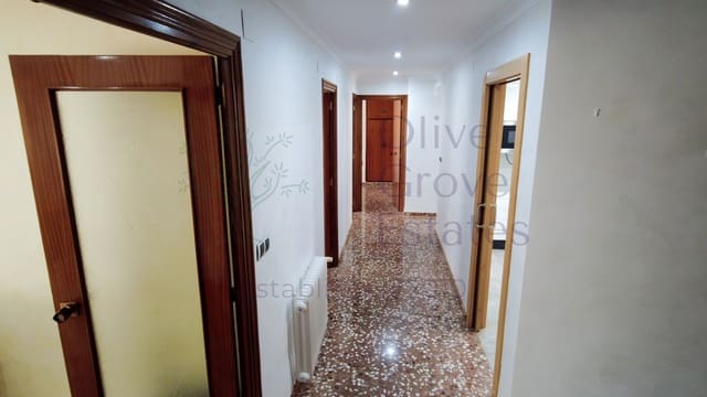 8 quarto Casa em Banda para venda em Caudete - 153 000 € (Ref: 9769938)