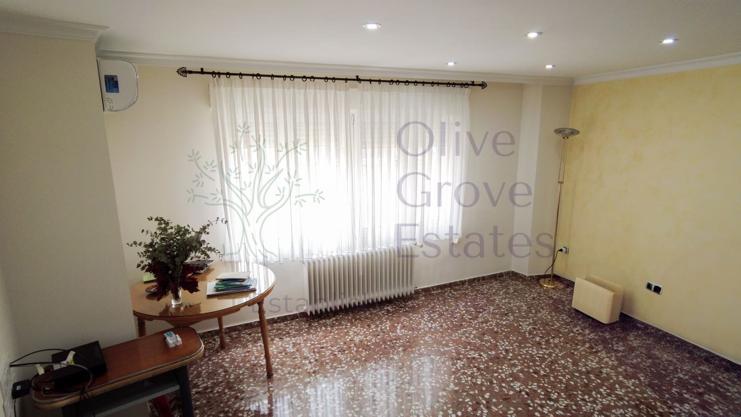 8 quarto Casa em Banda para venda em Caudete - 153 000 € (Ref: 9769938)