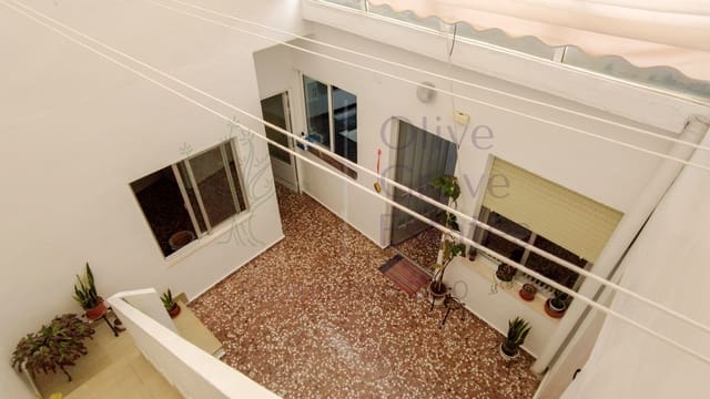 8 quarto Casa em Banda para venda em Caudete - 153 000 € (Ref: 9769938)