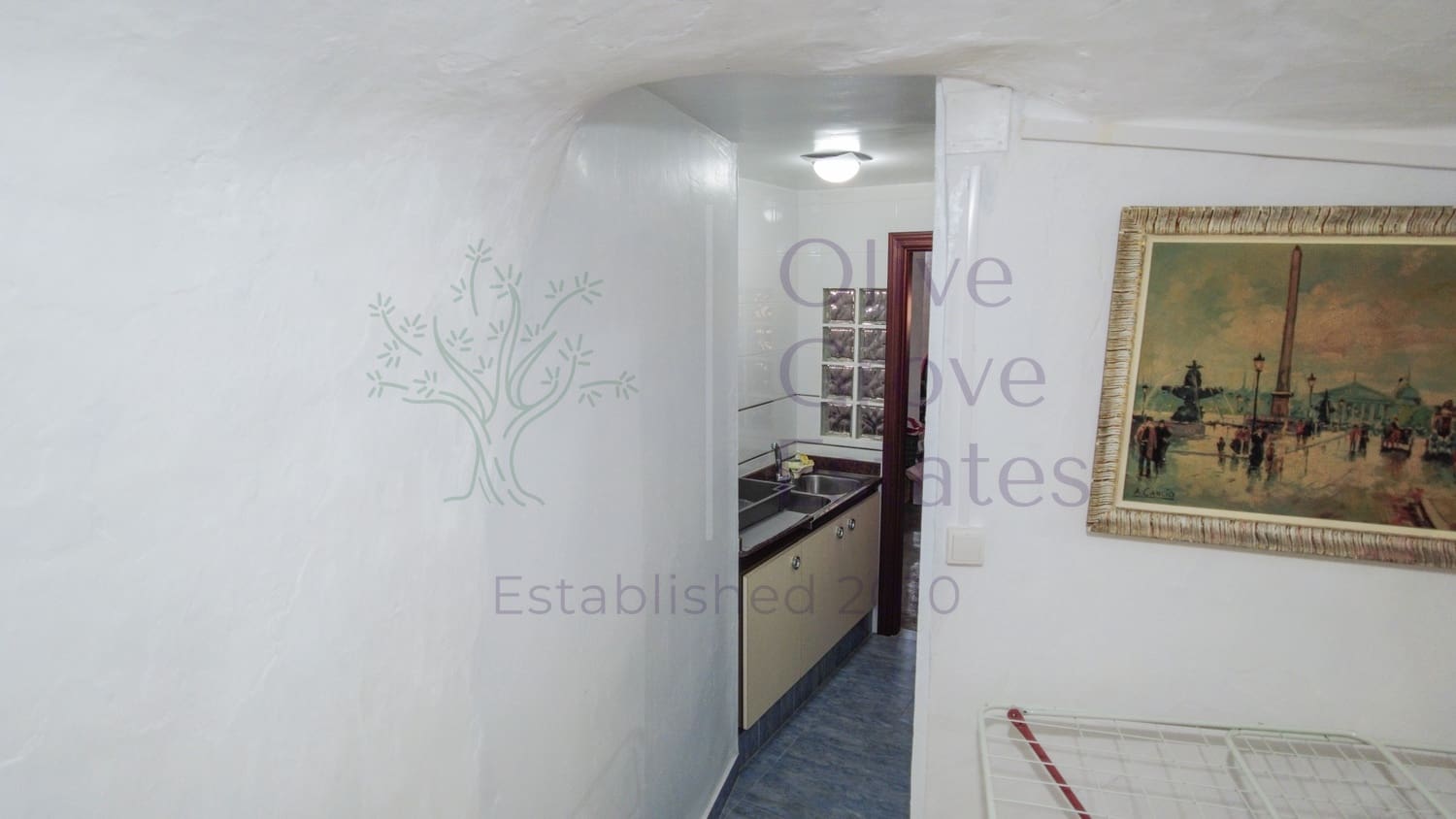 8 bedroom Townhouse for sale in Caudete with garage - € 153,000 (Ref: 9769938)