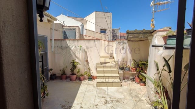 8 soveværelse Byhus til salg i Caudete med garage - € 153.000 (Ref: 9769938)