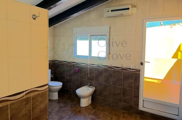 4 sypialnia Willa na sprzedaż w Villena - 115 000 € (Ref: 9783864)