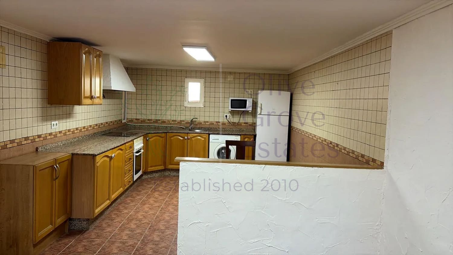 4 bedroom Villa for sale in Villena - € 115,000 (Ref: 9783864)