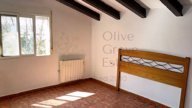 4 sypialnia Willa na sprzedaż w Villena - 115 000 € (Ref: 9783864)