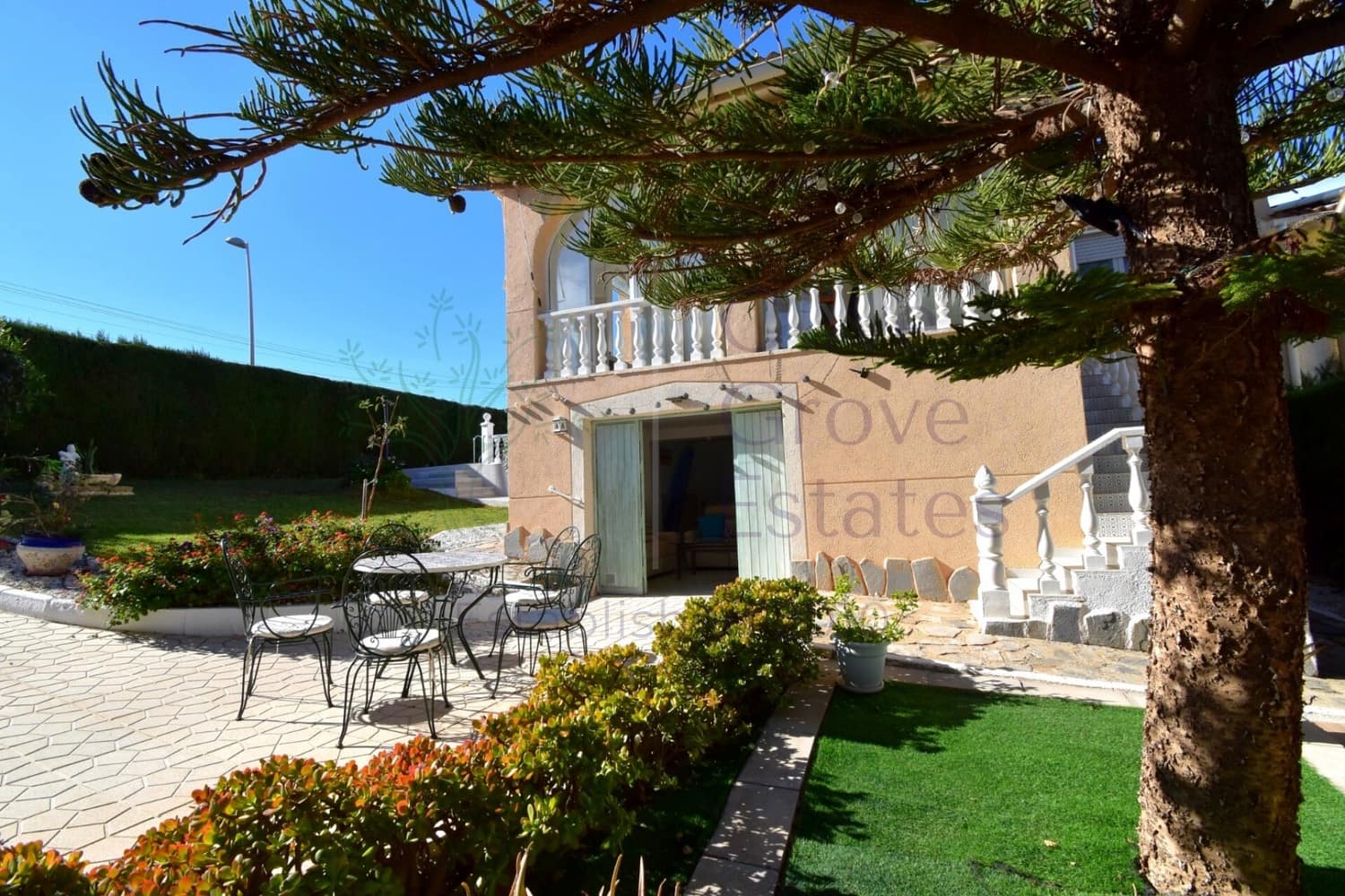 4 Zimmer Villa zu verkaufen in Torrevieja - 410.000 € (Ref: 9798261)