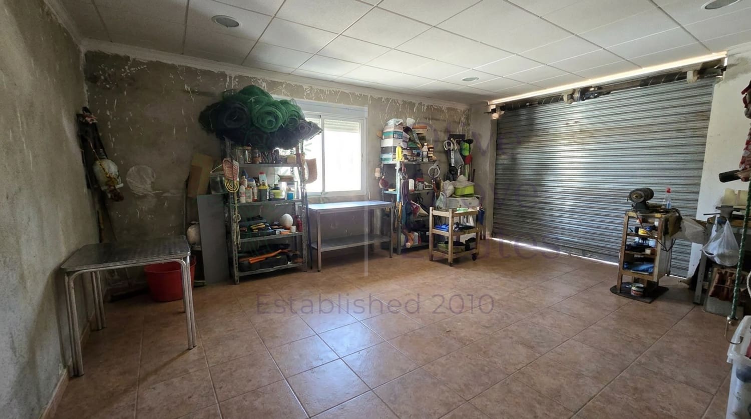 8 bedroom Villa for sale in Sax with pool garage - € 499,950 (Ref: 9839946)