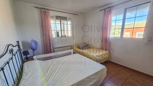 8 soveværelse Villa til salg i Sax med swimmingpool garage - € 499.950 (Ref: 9839946)