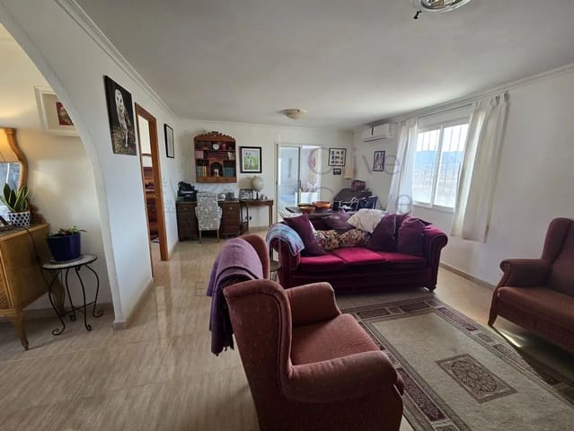 3 makuuhuone Maalaistalo myytävänä paikassa Monóvar / Monóver - 199 950 € (Ref: 9900017)