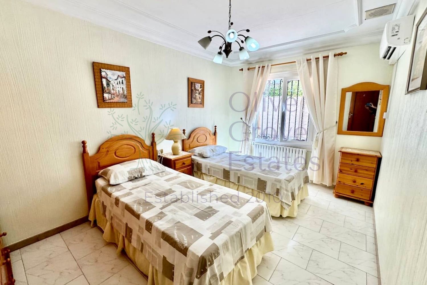 8 bedroom Villa for sale in Castalla with pool garage - € 655,000 (Ref: 9906612)