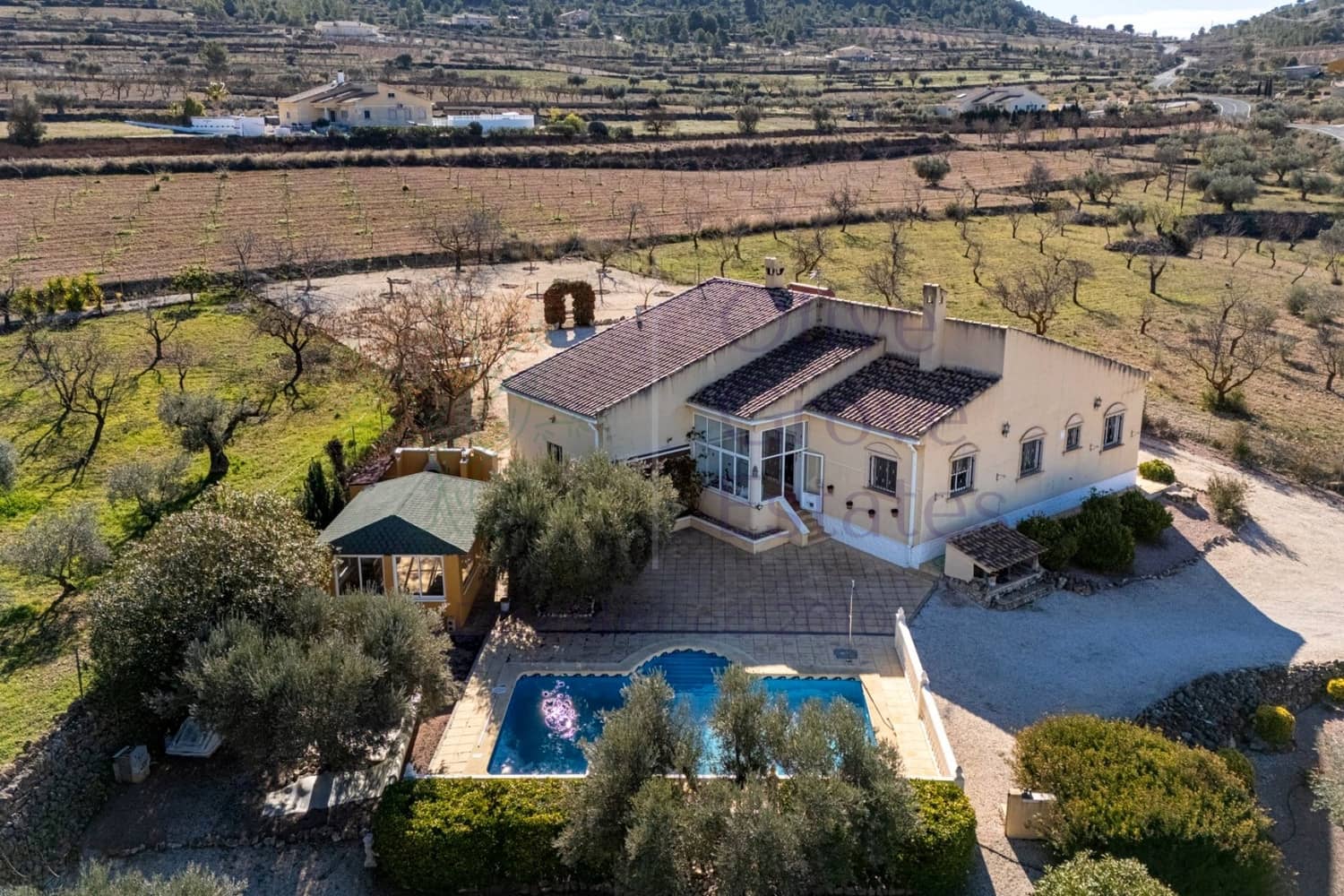 3 soveværelse Finca/Landehus til salg i Abanilla med swimmingpool garage - € 395.000 (Ref: 9909042)
