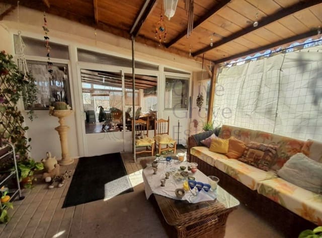 3 soveværelse Finca/Landehus til salg i Onil med swimmingpool - € 299.000 (Ref: 9922921)