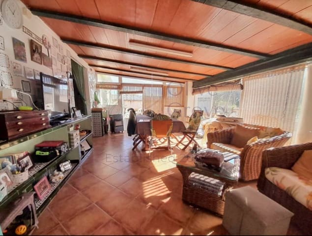 3 soveværelse Finca/Landehus til salg i Onil med swimmingpool - € 299.000 (Ref: 9922921)