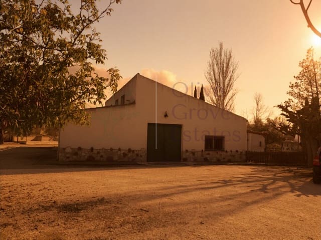 3 soveværelse Finca/Landehus til salg i Onil med swimmingpool - € 299.000 (Ref: 9922921)