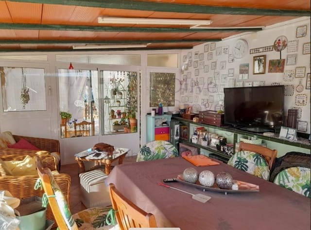 3 soveværelse Finca/Landehus til salg i Onil med swimmingpool - € 299.000 (Ref: 9922921)