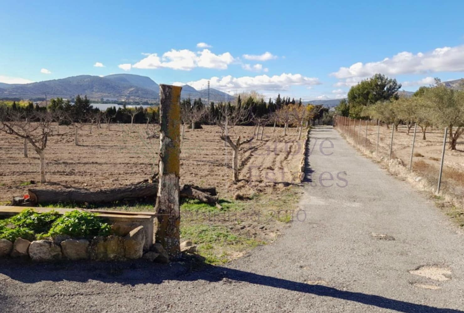 3 bedroom Finca/Country House for sale in Onil with pool - € 299,000 (Ref: 9922921)