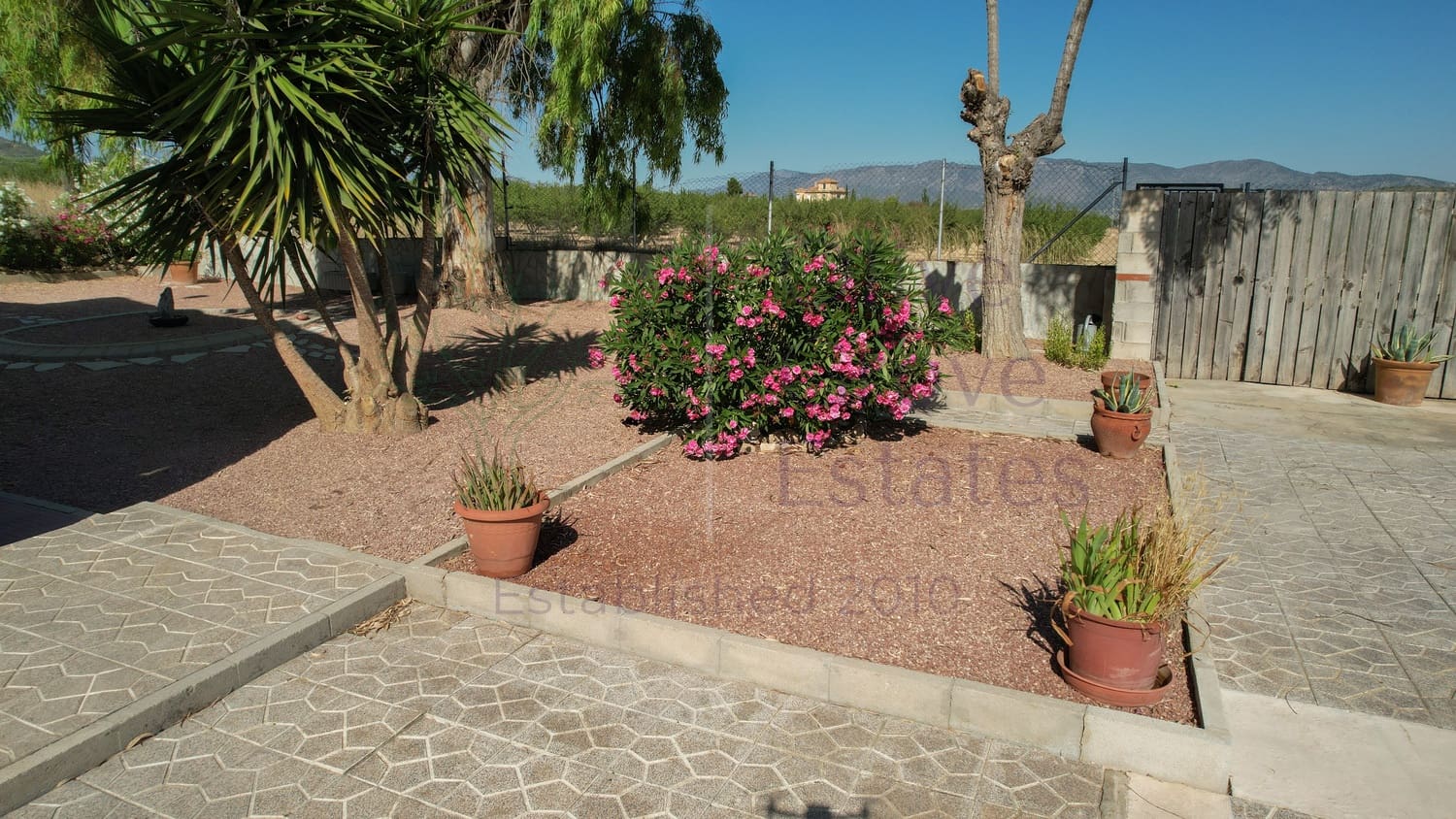 3 bedroom Finca/Country House for sale in Sax with pool garage - € 299,950 (Ref: 9928472)