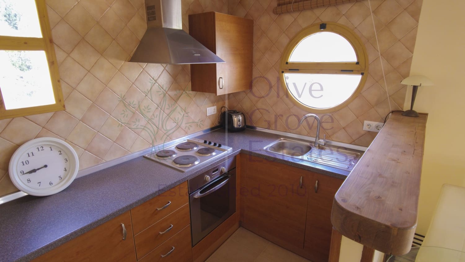 6 bedroom Villa for sale in Salinas with pool garage - € 595,000 (Ref: 9965931)