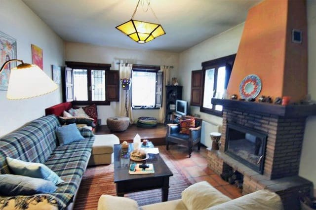 4 soveværelse Finca/Landehus til salg i Capileira med swimmingpool - € 430.000 (Ref: 4523789)