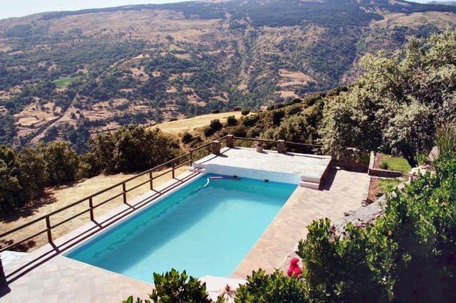 4 soveværelse Finca/Landehus til salg i Capileira med swimmingpool - € 430.000 (Ref: 4523789)