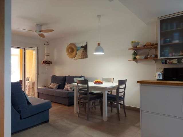 2 sypialnia Apartament przy plaży do wynajęcia w Cala Marqués, Vera z basenem garażem - 950 € (Ref: 10026884)