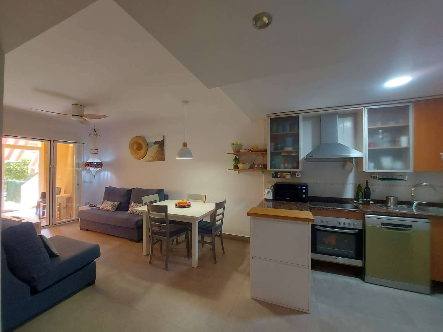 2 sypialnia Apartament przy plaży do wynajęcia w Vera z basenem garażem - 950 € (Ref: 10026884)