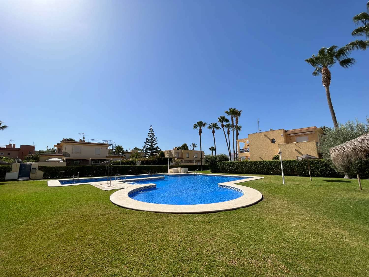 2 bedroom Beach Apartment for holiday rental in Puerto del Rey with pool garage - € 700 (Ref: 7886915)