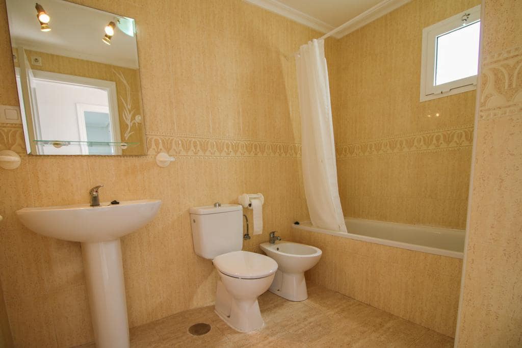 1 slaapkamer Penthouse voor vakantieverhuur in Vera met zwembad garage - € 651 (Ref: 8646940)