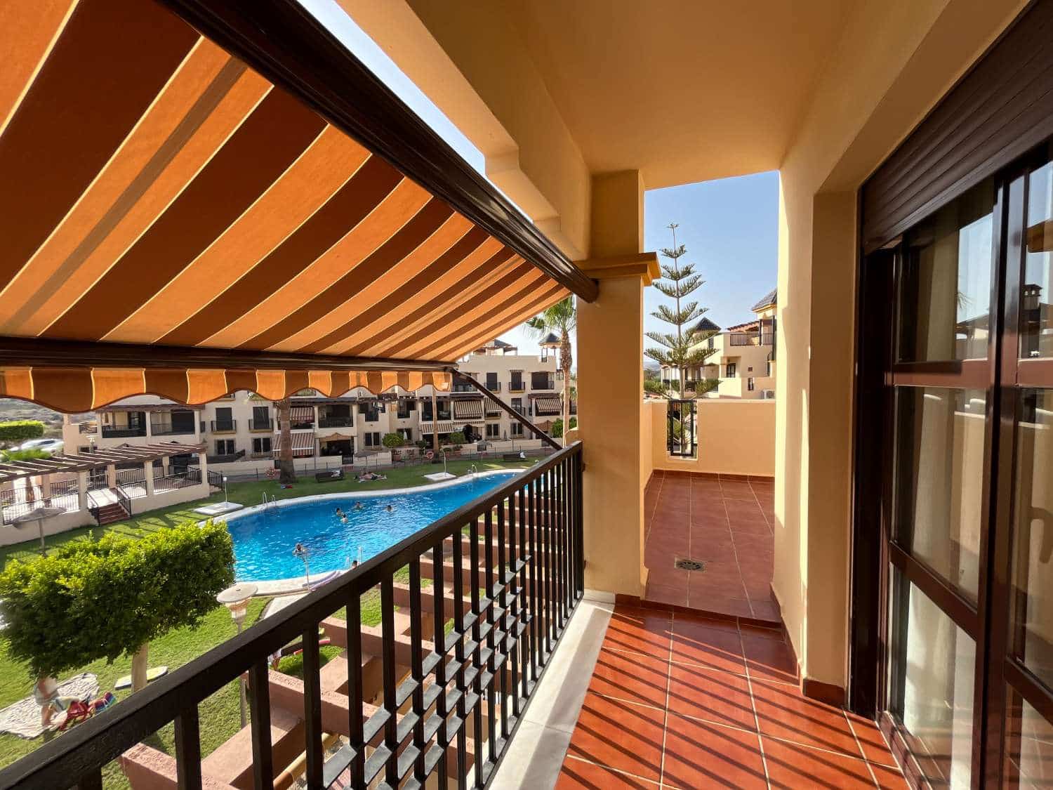 1 quarto Apartamento de Praia para arrendar em Puerto del Rey com piscina garagem - 500 € (Ref: 8702735)