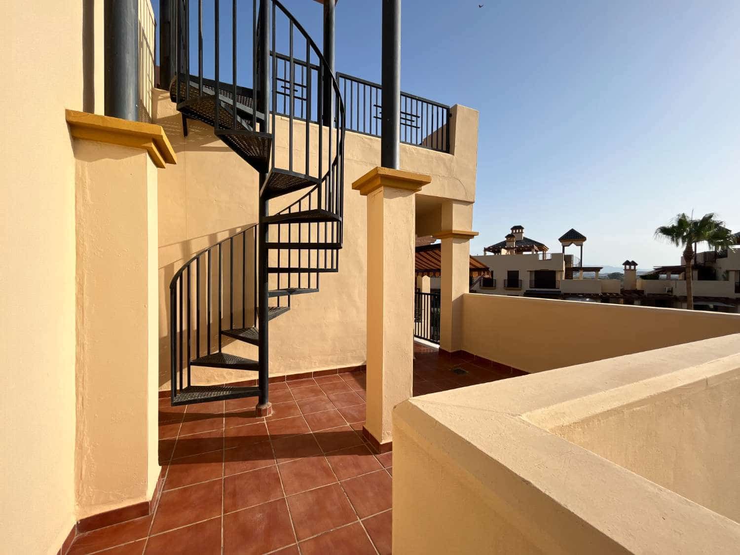 1 quarto Apartamento de Praia para arrendar em Puerto del Rey com piscina garagem - 500 € (Ref: 8702735)