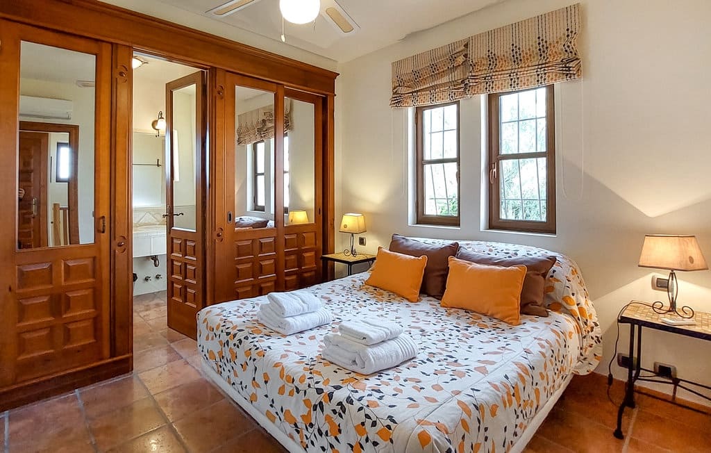 4 soveværelse Villa til salg i Cuevas del Almanzora med swimmingpool garage - € 420.000 (Ref: 8708043)