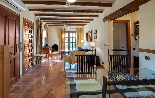 4 soveværelse Villa til salg i Cuevas del Almanzora med swimmingpool garage - € 420.000 (Ref: 8708043)