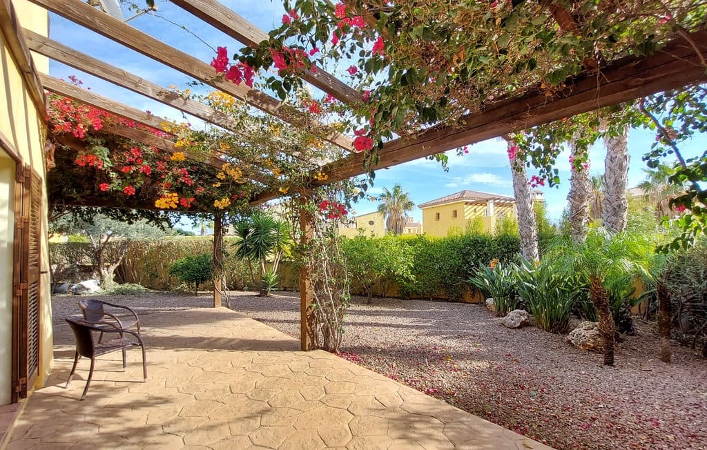 4 soveværelse Villa til salg i Cuevas del Almanzora med swimmingpool garage - € 420.000 (Ref: 8708043)