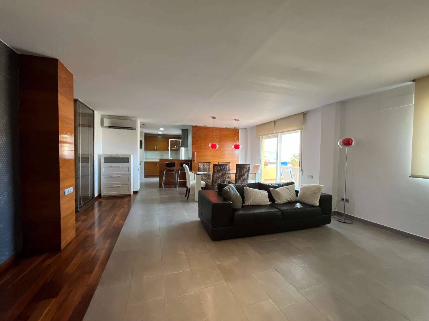 2 soveværelse Strandlejlighed til salg i Puerto del Rey med swimmingpool garage - € 199.000 (Ref: 8708044)